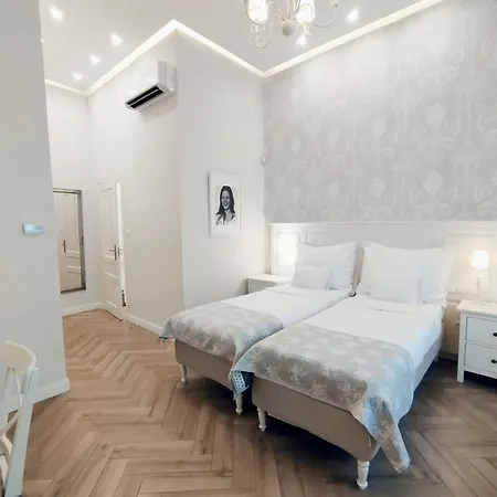 Serenity Boutique Couette-café 3*
