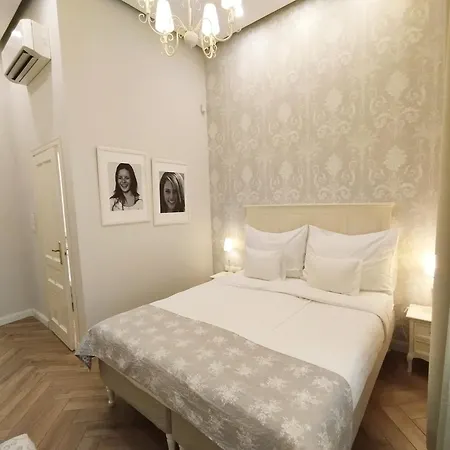 Bed & Breakfast Serenity Boutique 3*