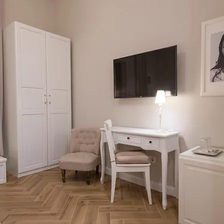 Alojamento de Acomodação e Pequeno-almoço Serenity Boutique 3*