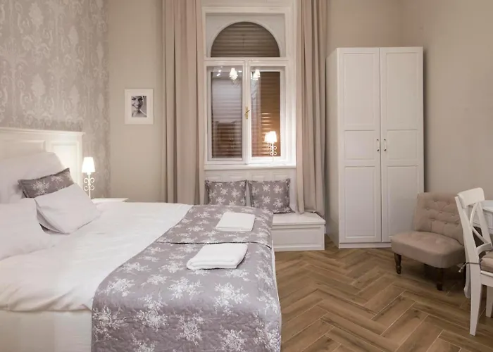 Bed & Breakfast Serenity Boutique Budapest